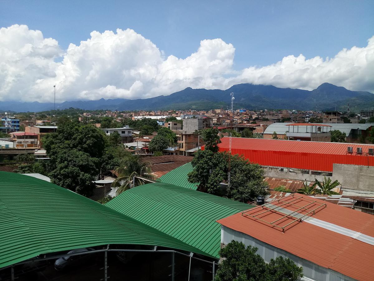 Hospedaje Renzo Tarapoto Ngoại thất bức ảnh