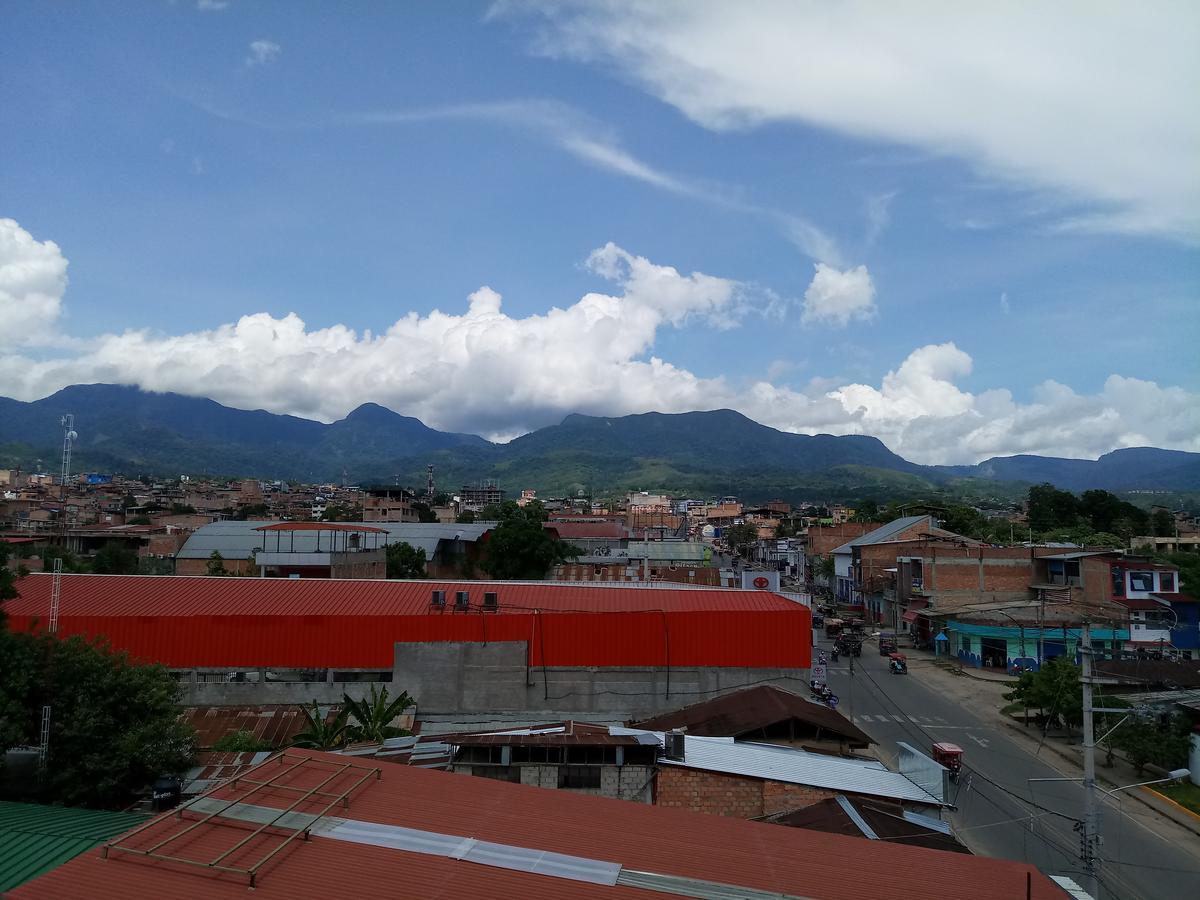 Hospedaje Renzo Tarapoto Ngoại thất bức ảnh